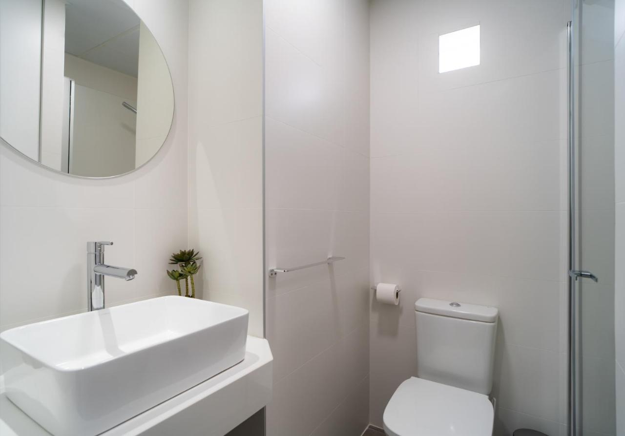 AAC Málaga - Apartamento luminoso y nuevo, a 1,3km del centro de Málaga Esterno foto